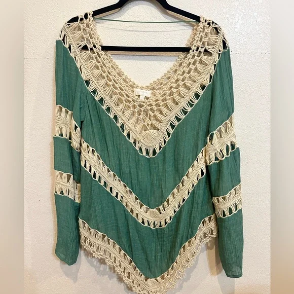 Umgee Green and Cream Long Sleeve Tee - Picture 4 of 9